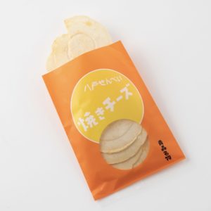 八戸せんべい焼きチーズ（㈱菓子卸センター坂下商店）